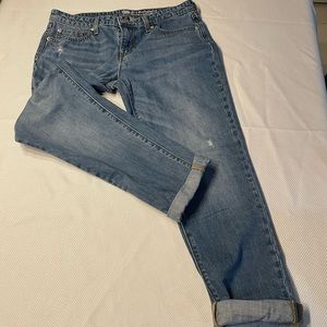 Gap, Size 4 Coupe Jeans-Boyfriend Fit